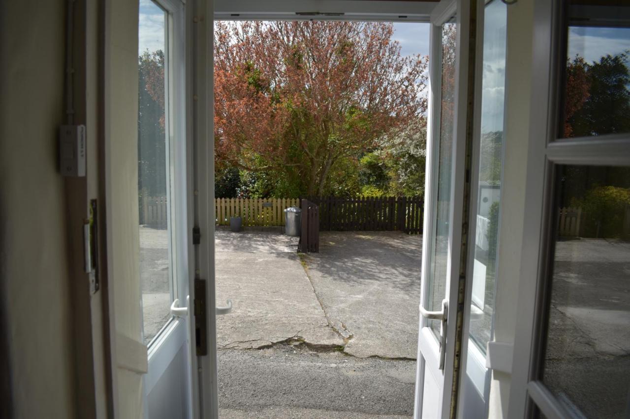 Froglets Apartment Tregoney ภายนอก รูปภาพ