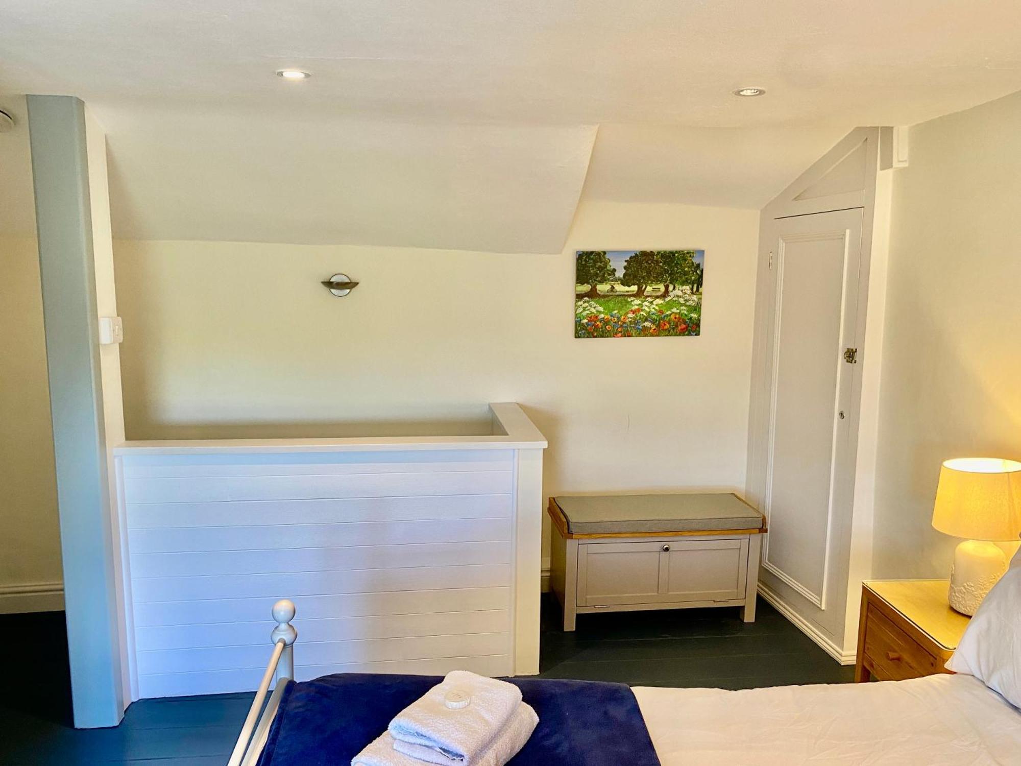 Froglets Apartment Tregoney ภายนอก รูปภาพ